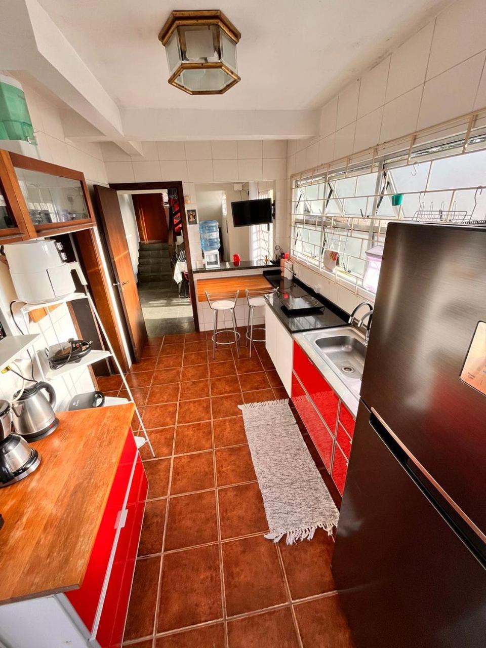 Opera Hostel Curitiba Bagian luar foto