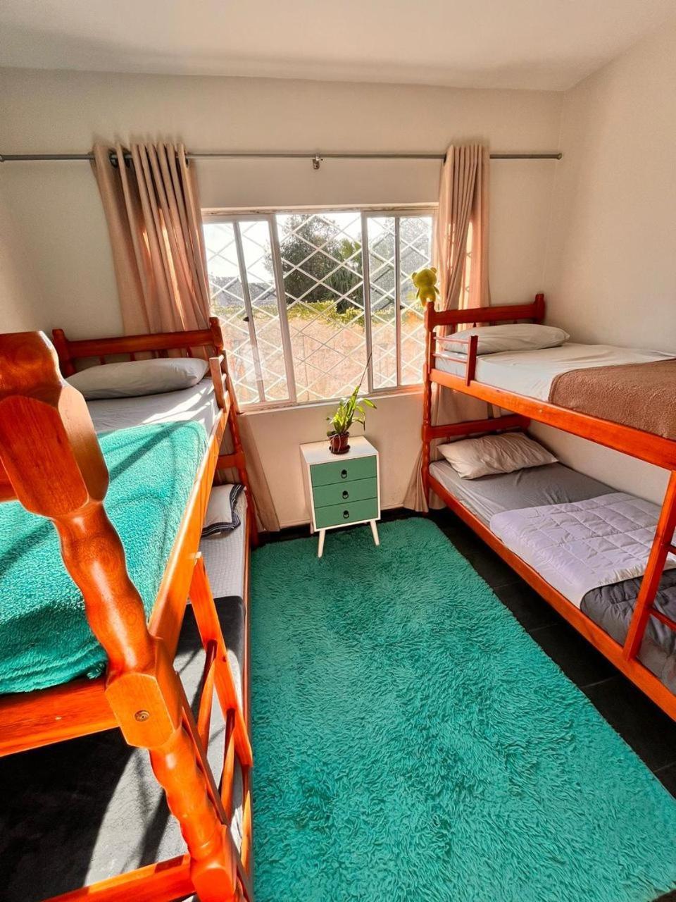 Opera Hostel Curitiba Bagian luar foto