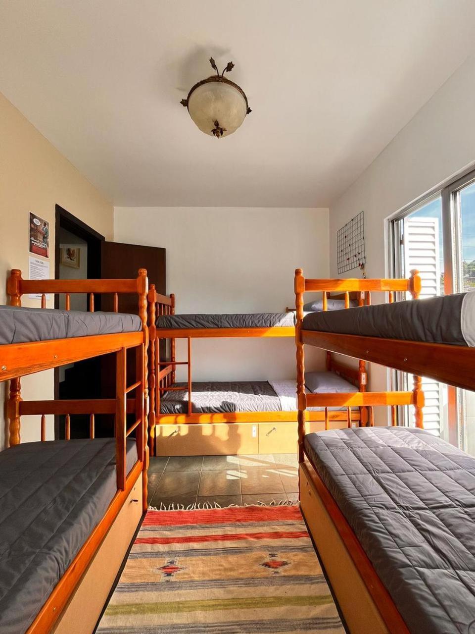 Opera Hostel Curitiba Bagian luar foto